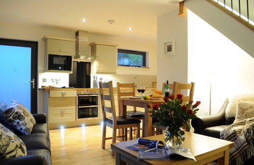 West Laroch Cabaña | Luxury Woodland Cottage nr Glencoe