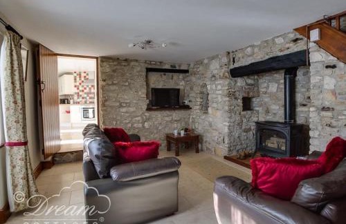 Weymouth Casa | Blueberry Cottage