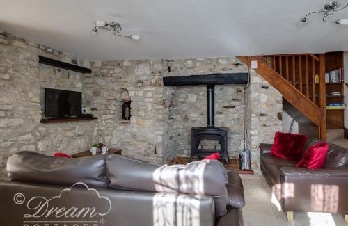 Weymouth Casa | Blueberry Cottage