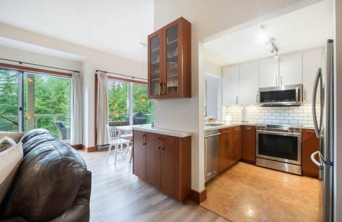 Blueberry Hill Casa | Blueberry Hill Estates 3180 by Outpost Whistler