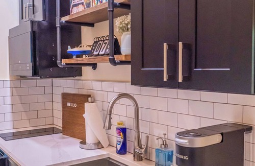 Wildwood Casa | Bluebird Cabin | Views, Fire pit, Outdoor Kitchen