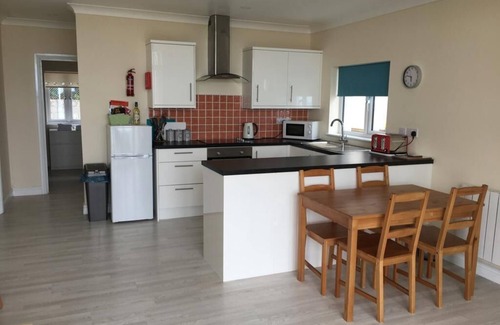 Pendine Apartamento | Bluebird - Coastal Charm in Carmarthenshire