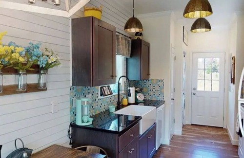 Lake Monticello Cabaña | Bluebird Cottage A: Near Charlottesville, Wineries: Firepit, Patio, Dogs OK