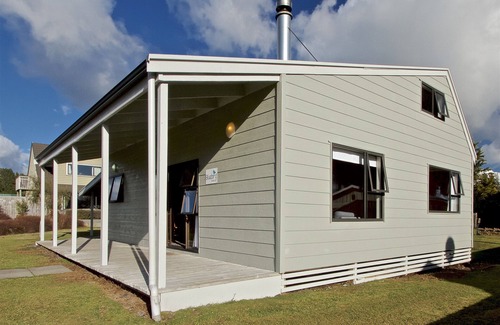 Ohakune Cabaña | Bluebird Spa Chalet - Ohakune Holiday Home