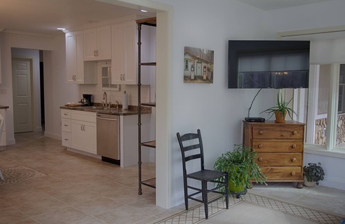 Asheville Apartamento | Bluebirds Nest - ¡A 10 minutos del centro de Asheville!