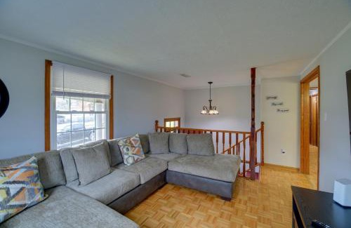 Bluefield Casa | Bluefield Home with Covered Deck - Near Parks!