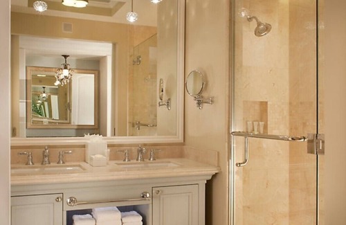 Wetmore Hotel | Bluegreen Eilan Hotel & Spa, 1 King Bed Hotel Room