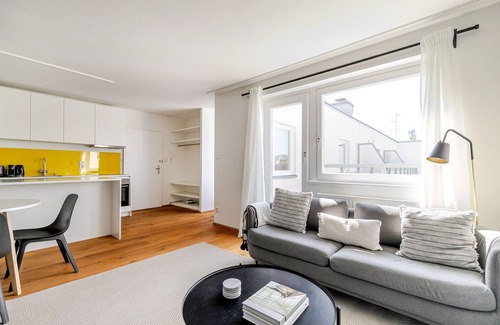 Roßau Apartamento | Blueground | Alsergrund, balcony, nr Votivkirche