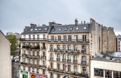 Saint-Vincent-de-Paul Apartamento | Blueground | Beaugrenelle, elevator & concierge