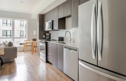 Downtown Oakland Apartamento | Blueground | Civic Center, view, nr Lake Merritt