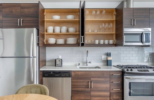 Civic Center Apartamento | Blueground | Civic Center, pool, nr Civic Center Plaza