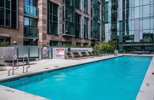 Civic Center Apartamento | Blueground | Civic Center, pool, nr Civic Center Plaza