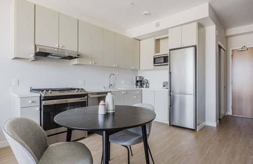 Chinatown Apartamento | Blueground | Downtown, elevator, nr parks