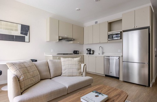 Chinatown Apartamento | Blueground | Downtown, elevator, nr parks