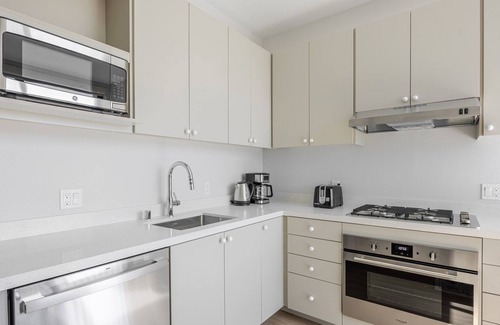 Chinatown Apartamento | Blueground | Downtown, elevator, nr parks