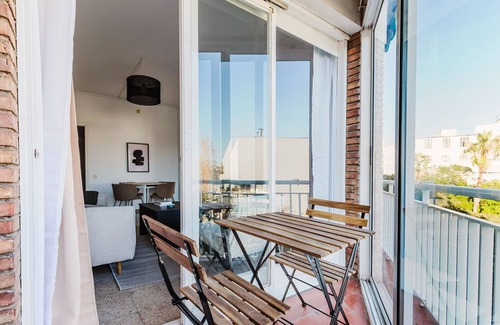 el Fort Pienc Apartamento | Blueground | El Fort Pienc, AC, balcony, nr Sagrada Família