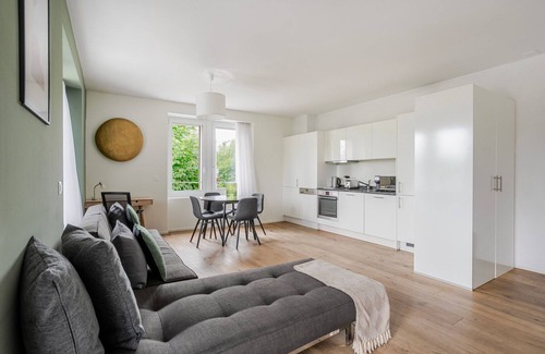 Hoengg Apartamento | Blueground | Höngg, balcony, nr Uetliberg