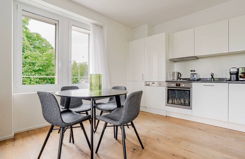 Hoengg Apartamento | Blueground | Höngg, balcony, nr Uetliberg
