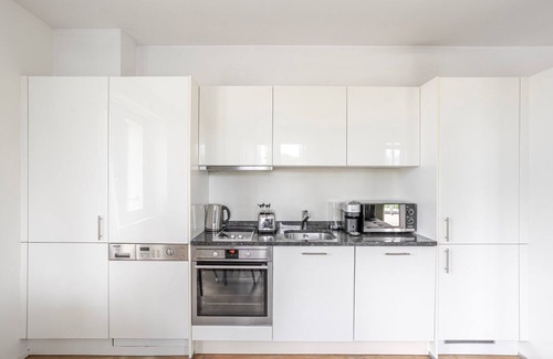 Hoengg Apartamento | Blueground | Höngg, balcony, nr Uetliberg
