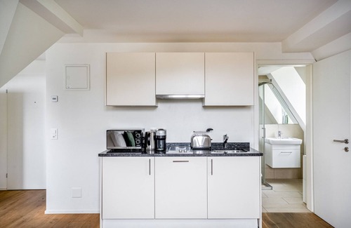 Hoengg Apartamento | Blueground | Höngg, washer, nr Uetliberg