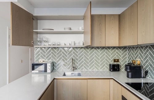 Hoxton West Apartamento | Blueground | Hoxton, jacuzzi, nr St. Paul's