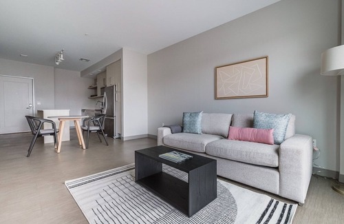 Jamaica Plain Apartamento | Blueground | Jamaica Plain, AC, gym, nr pond