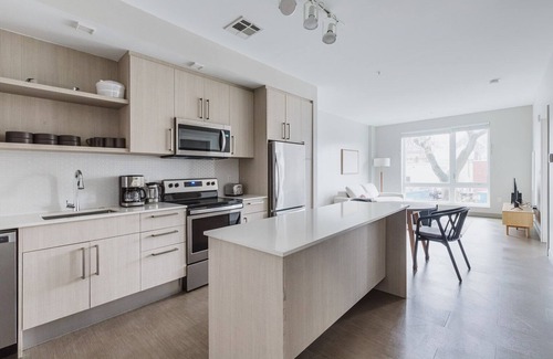 Jamaica Plain Apartamento | Blueground | Jamaica Plain, AC, gym, nr pond