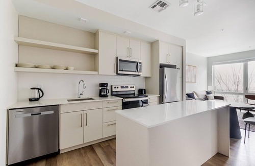 Jamaica Plain Apartamento | Blueground | Jamaica Plain, AC, gym, nr pond