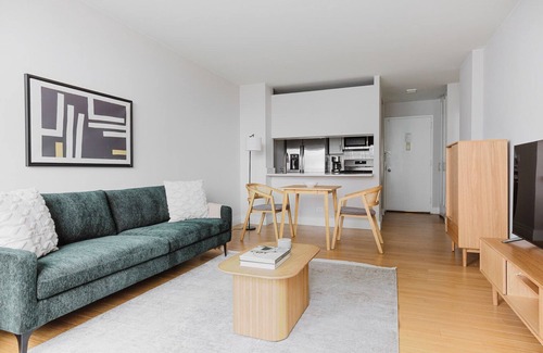 Kips Bay Apartamento | Blueground | Kips Bay, pool, w/d & gym, nr MSG