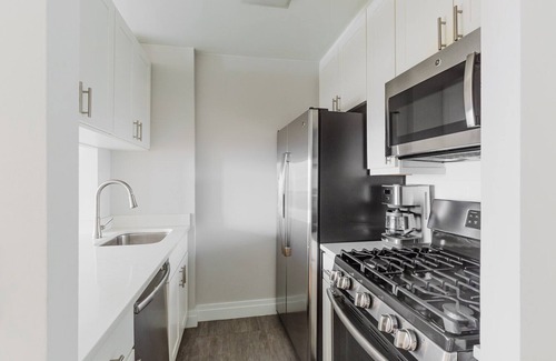 Kips Bay Apartamento | Blueground | Kips Bay, pool, w/d & gym, nr MSG