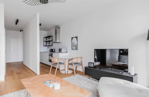 Erdberg Apartamento | Blueground | Landstraße, pool, gym, sauna & a/c