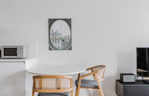 Erdberg Apartamento | Blueground | Landstraße, pool, gym, sauna & a/c