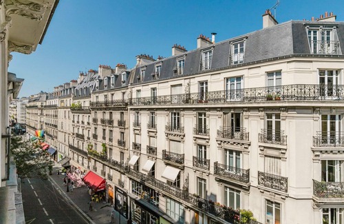 Quartier Sainte-Avoye Apartamento | Blueground | Le Marais - Saint-Paul, furnished