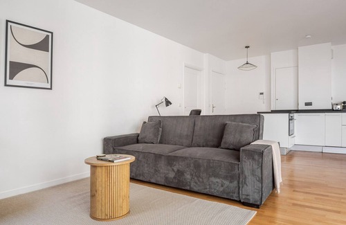 Levallois-Perret Apartamento | Blueground | Levallois, AC, w/d, nr park