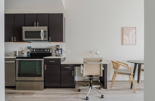 Mission Bay Apartamento | Blueground | Mission Bay, pool & w/d, nr museum