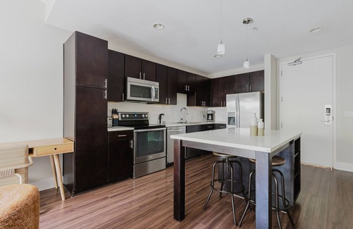 Mission Bay Apartamento | Blueground | Mission Bay, pool & w/d, nr museum