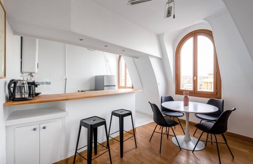 Quartier du Faubourg-Montmartre Apartamento | Blueground | Montorgueil, nr Grands Boulevards