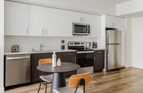 Hayward Apartamento | Blueground | North Hayward, pool, nr Hayward Park