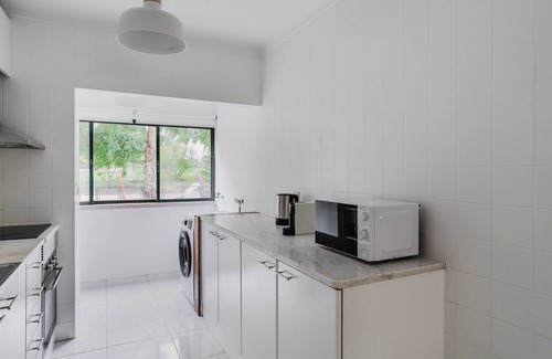 Paco De Arcos Apartamento | Blueground | Oeiras 2bd apartment