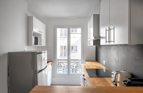 Saint-Vincent-de-Paul Apartamento | Blueground | Pigalle, near shops