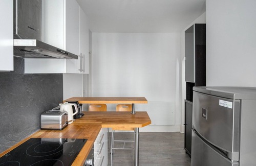 Saint-Vincent-de-Paul Apartamento | Blueground | Pigalle, near shops