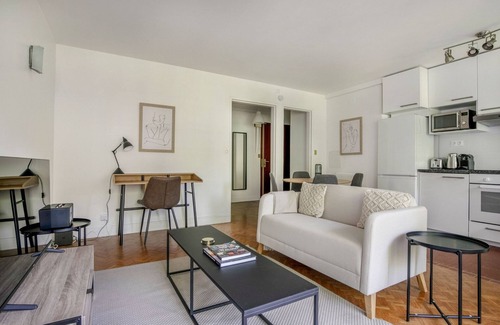 Quartier de Javel Apartamento | Blueground | Porte Saint Cloud, balcony, nr sports