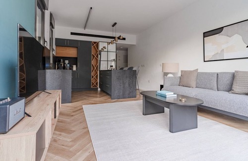 Tel Aviv Apartamento | Blueground | Ramat HaHayal, Garden view, Balcony (TLV-29)