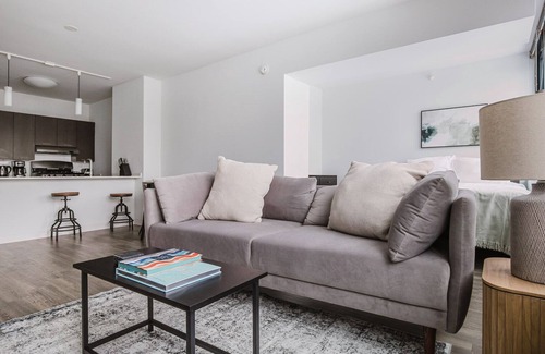 Killgubbin Apartamento | Blueground | River North, pool & w/d, nr Mile