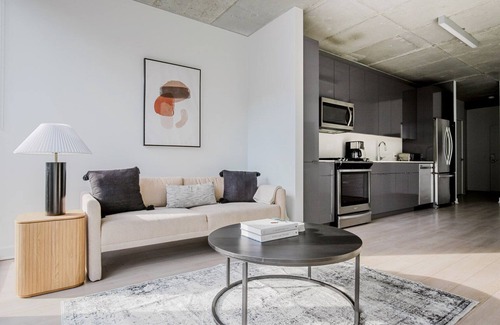 Killgubbin Apartamento | Blueground | River North, rooftop & gym, nr Mart