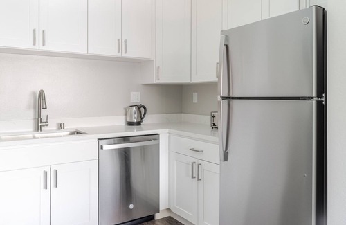 Sunnyvale West Apartamento | Blueground | Sunnyvale West, washer, nr Park