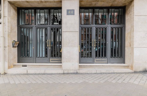 Chamberi Apartamento | Blueground | Trafalgar, doorman & w/d, nr Olavide