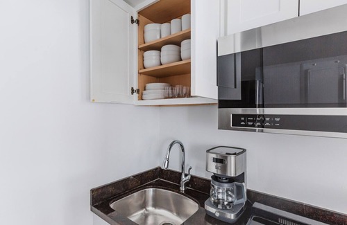 Lincoln Square Apartamento | Blueground | Upper West Side, fitness center, nr Central Park