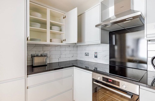 Vauxhall Apartamento | Blueground | Vauxhall, balcony, nr Thames