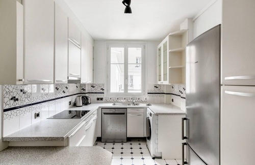 Porte-Dauphine Apartamento | Blueground | Victor Hugo, nr trocadero & park